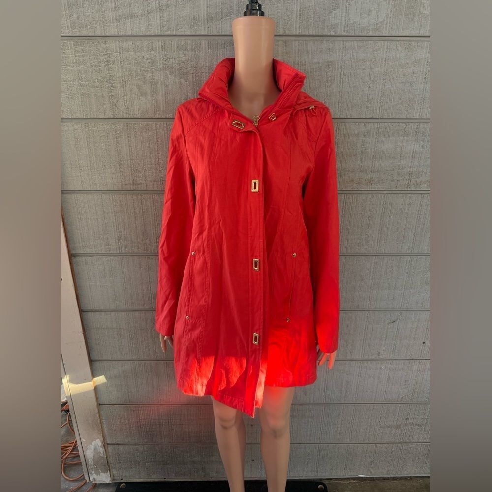 Women’s Jones New York Raincoat Size Medium